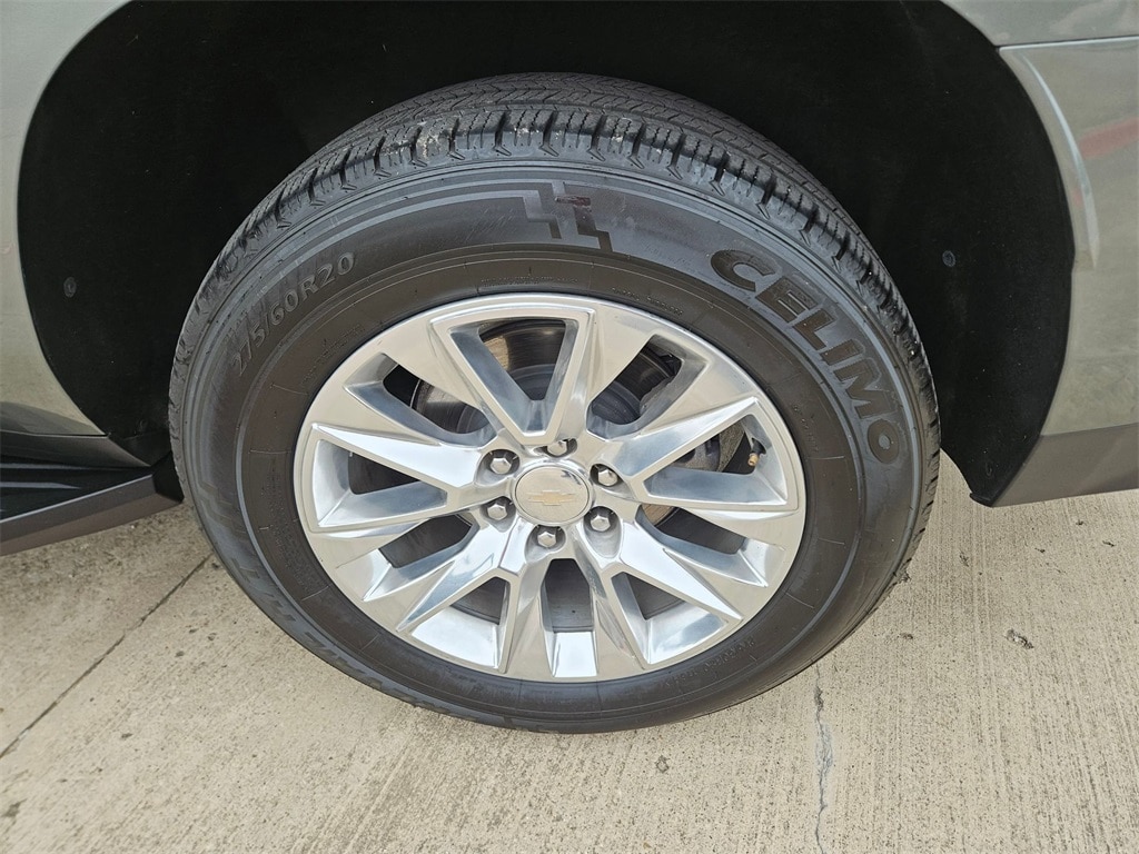 Thumbnail: 2023 Chevrolet Suburban - 27