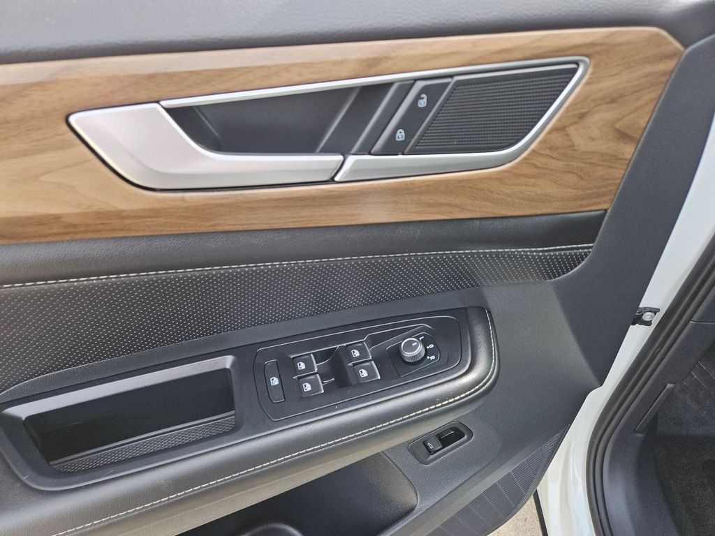 Thumbnail: 2025 Volkswagen Atlas - 15