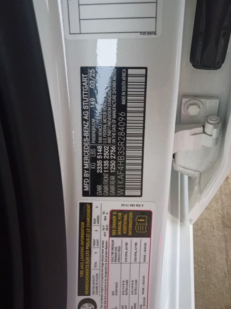 Thumbnail: 2025 Mercedes-Benz C-Class - 3