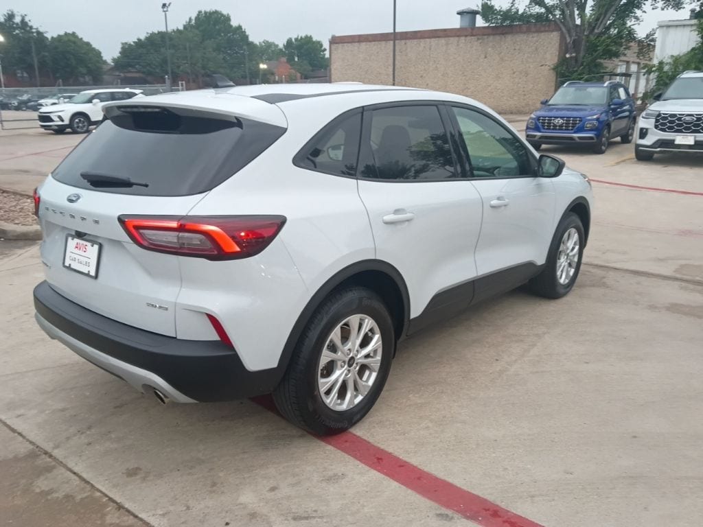 Thumbnail: 2025 Ford Escape - 7