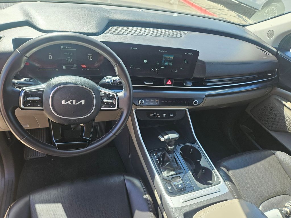 Thumbnail: 2025 Kia Carnival - 17