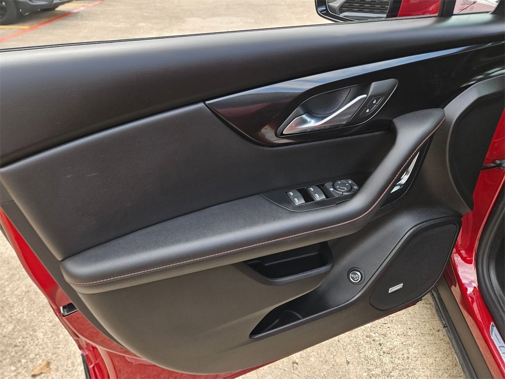 Thumbnail: 2025 Chevrolet Blazer - 13