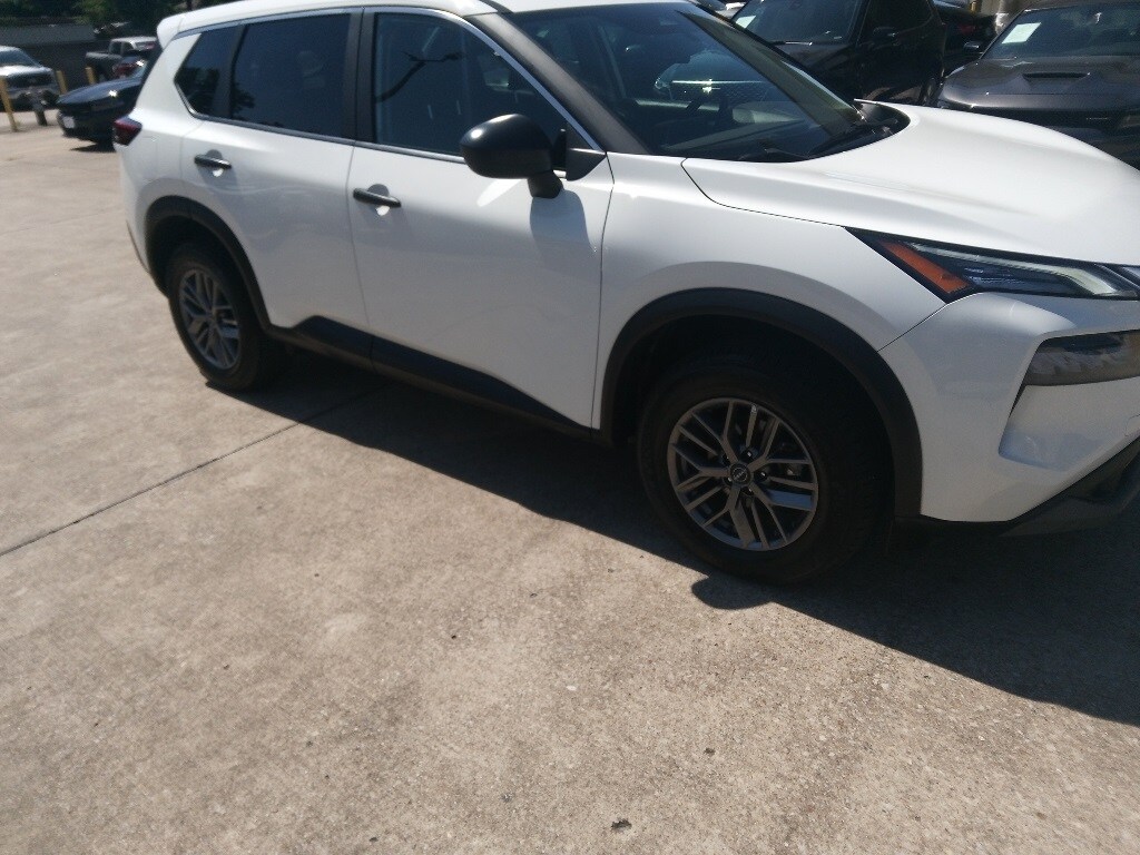 Thumbnail: 2023 Nissan Rogue - 8