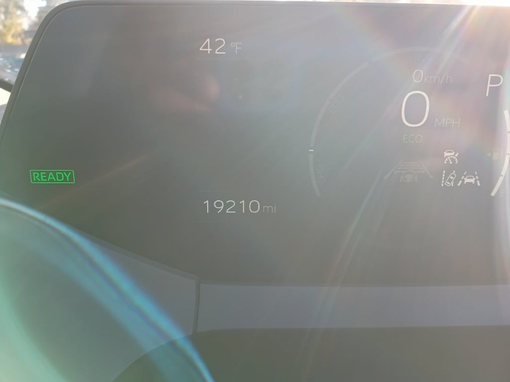 Thumbnail: 2025 Toyota Prius - 2