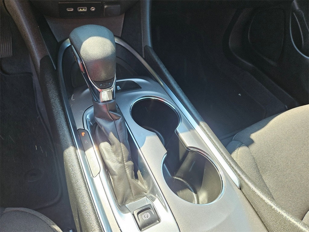 Thumbnail: 2023 Chevrolet Malibu - 21