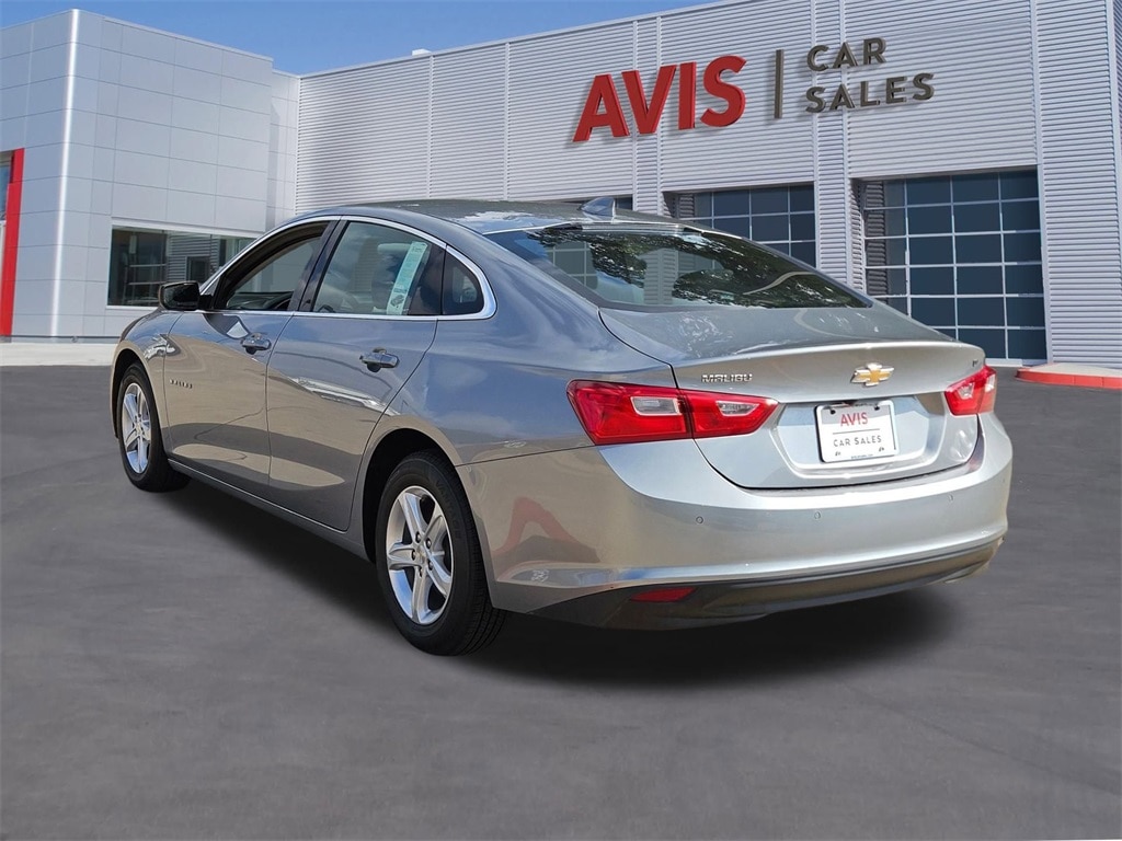 Thumbnail: 2024 Chevrolet Malibu - 3