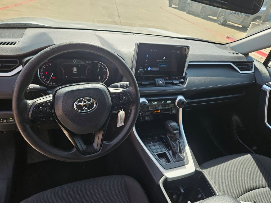 Thumbnail: 2025 Toyota RAV4 - 16