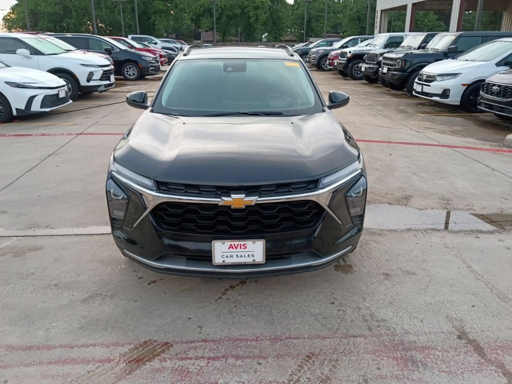 Thumbnail: 2025 Chevrolet Trax - 5