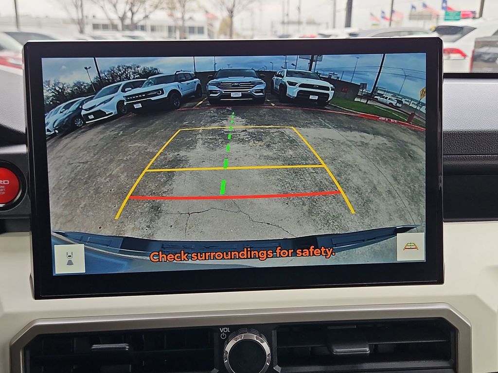 Thumbnail: 2024 Toyota Tacoma - 18