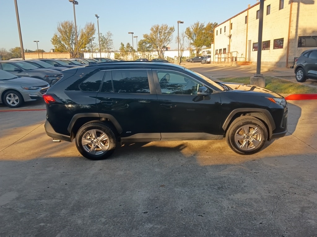 Thumbnail: 2025 Toyota RAV4 - 7