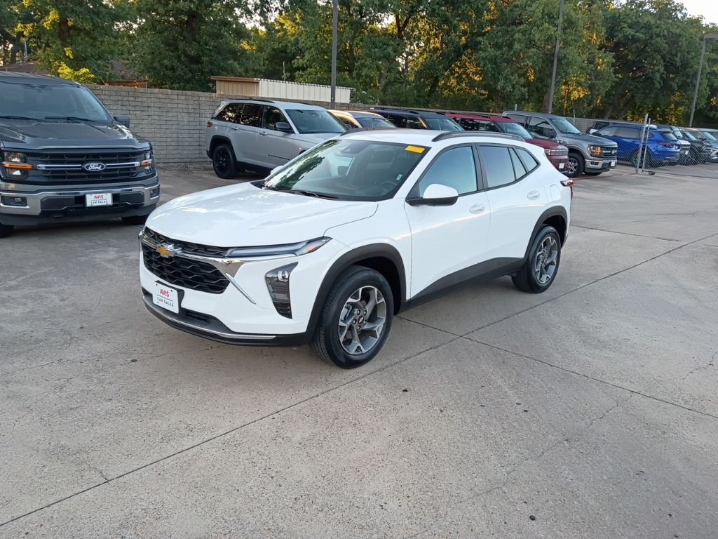 2025 Chevrolet Trax's photo