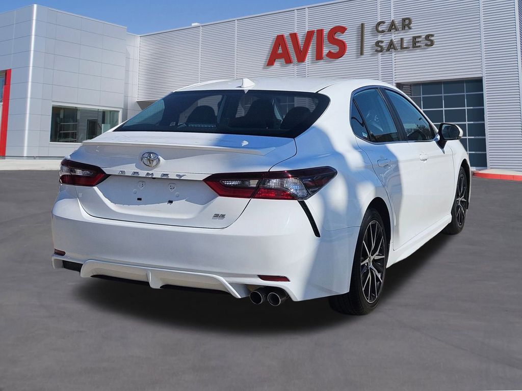 Thumbnail: 2024 Toyota Camry - 6