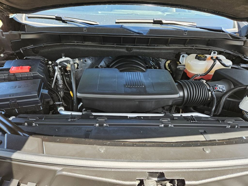 Thumbnail: 2025 Chevrolet Tahoe - 23