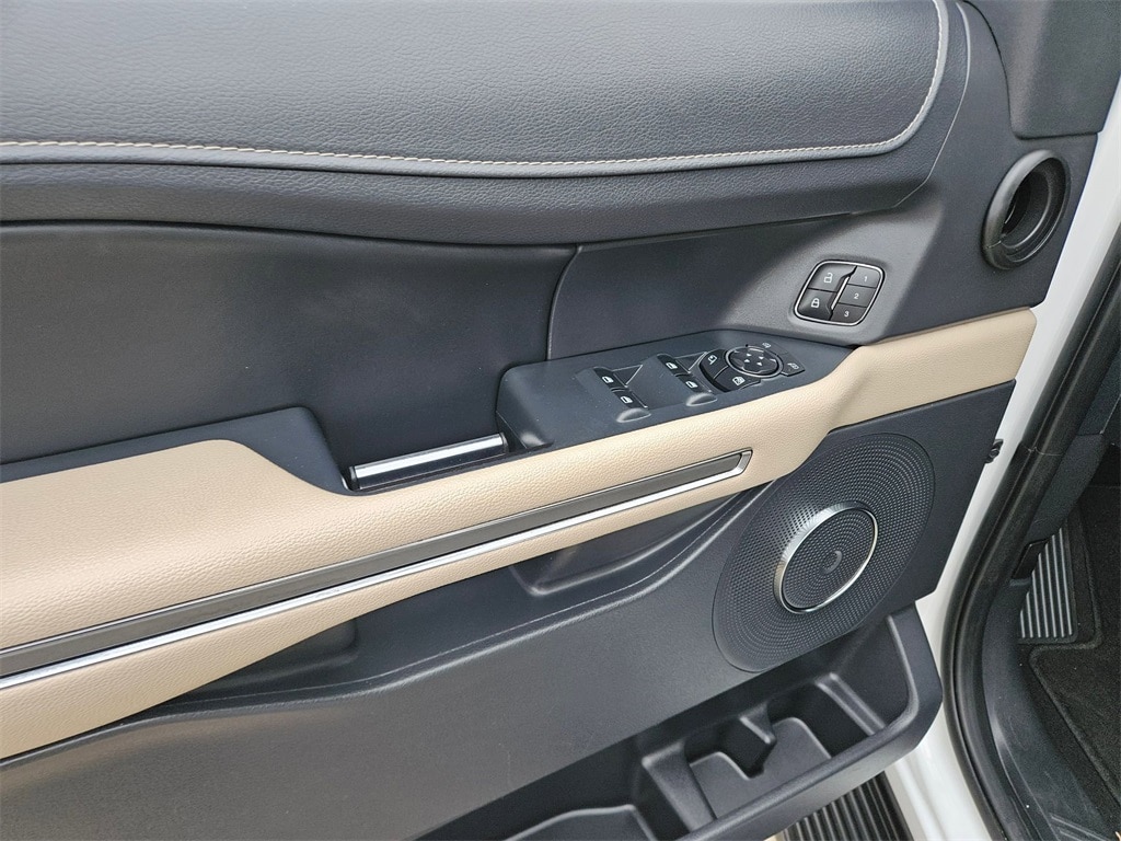 Thumbnail: 2024 Ford Expedition MAX - 15