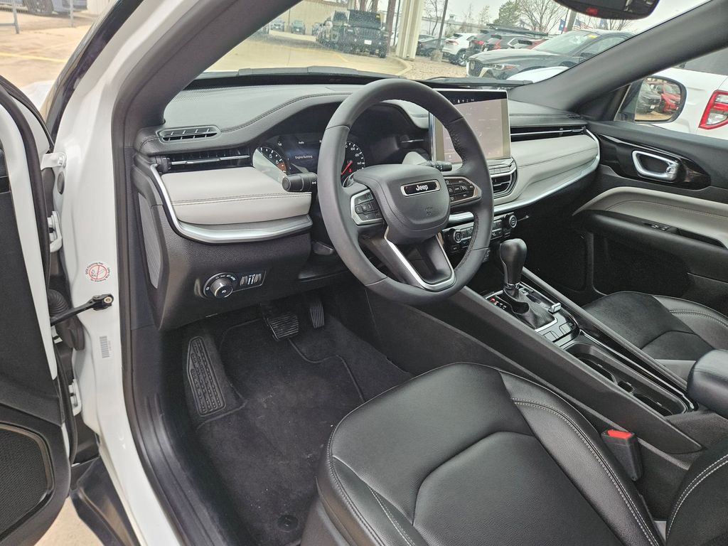 Thumbnail: 2025 Jeep Compass - 13