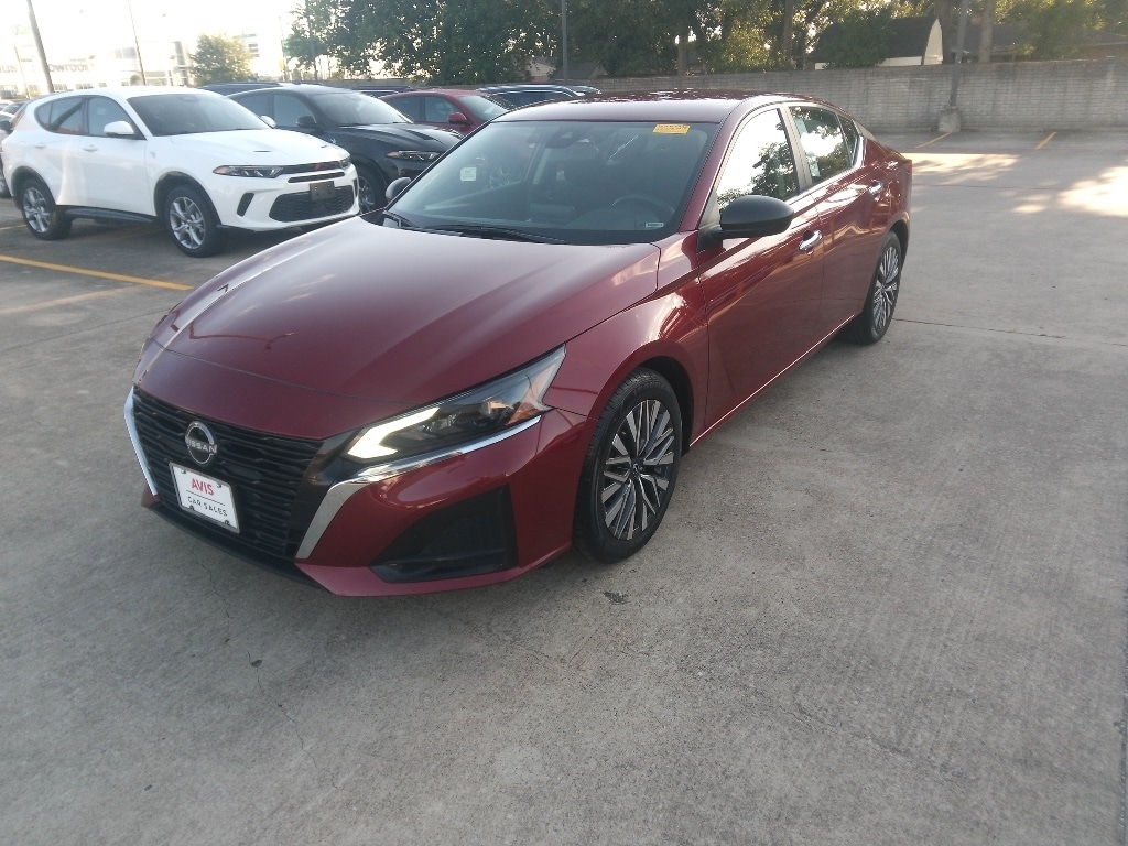 Thumbnail: 2024 Nissan Altima - 1