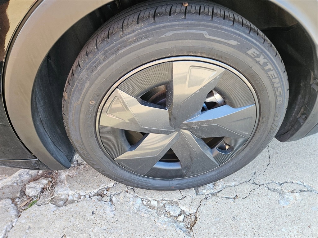 Thumbnail: 2025 Toyota Prius - 28