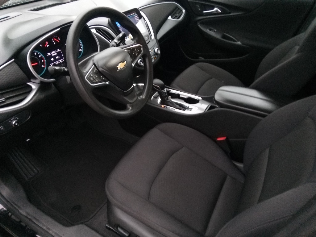 Thumbnail: 2023 Chevrolet Malibu - 9