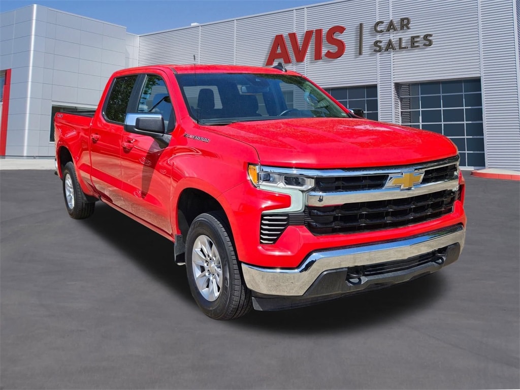2023 Chevrolet Silverado 1500 LT 3