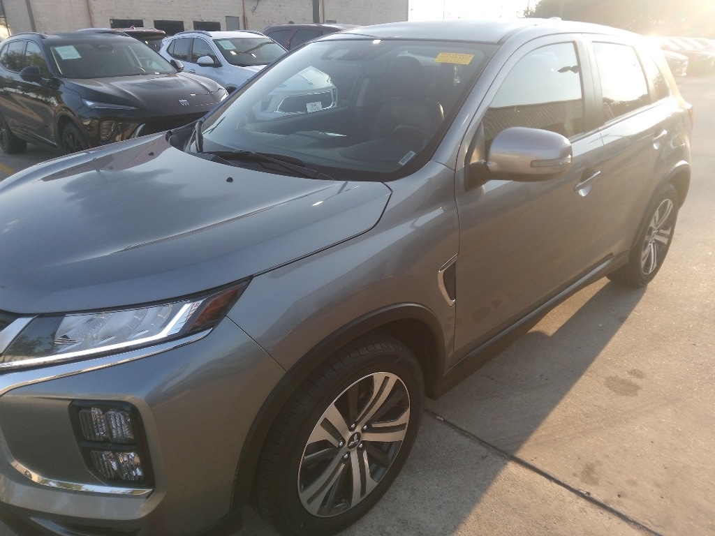 Thumbnail: 2024 Mitsubishi Outlander Sport - 2