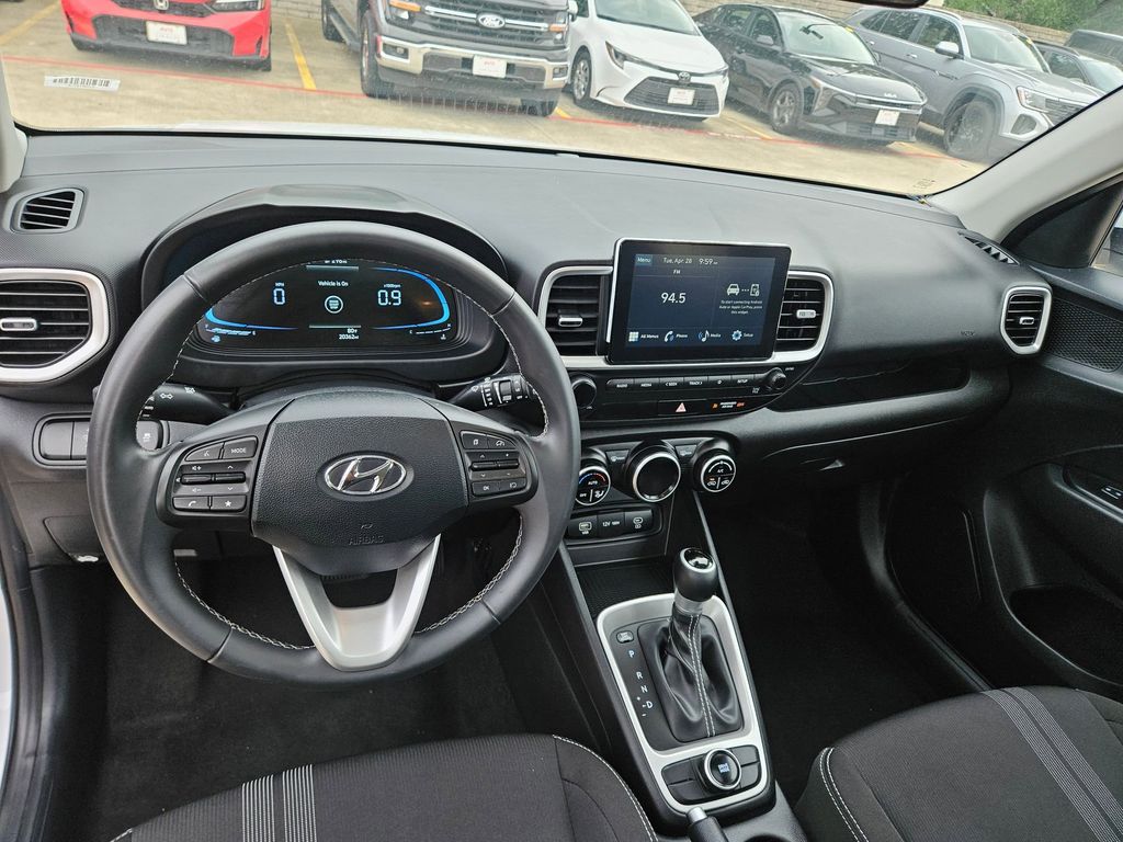 Thumbnail: 2025 Hyundai Venue - 16