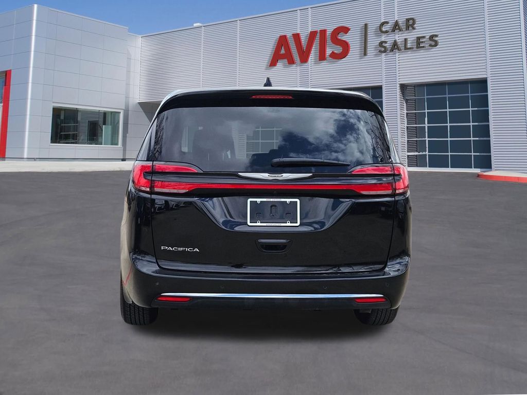 Thumbnail: 2025 Chrysler Pacifica - 5