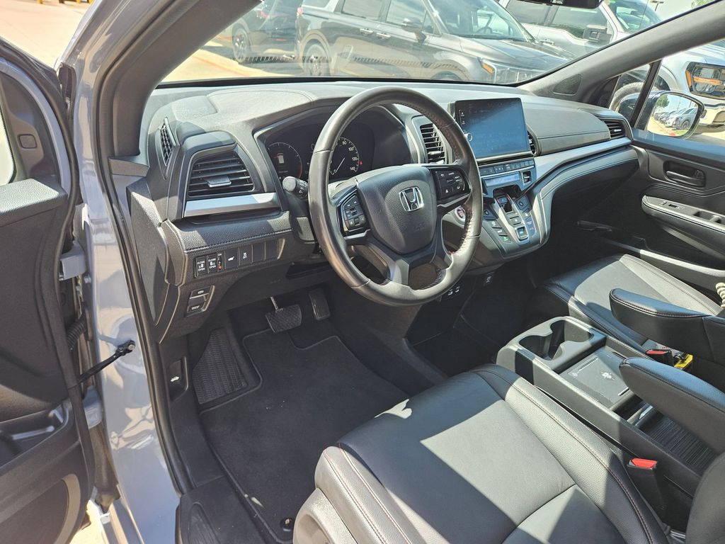 Thumbnail: 2025 Honda Odyssey - 13