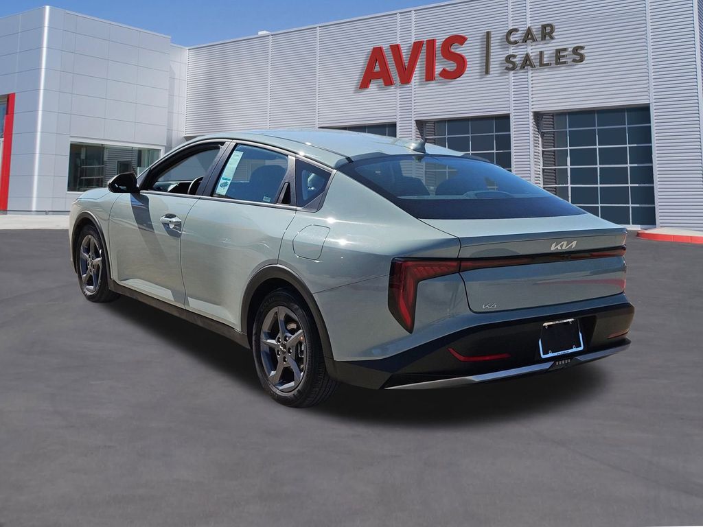 Thumbnail: 2025 Kia K4 - 3