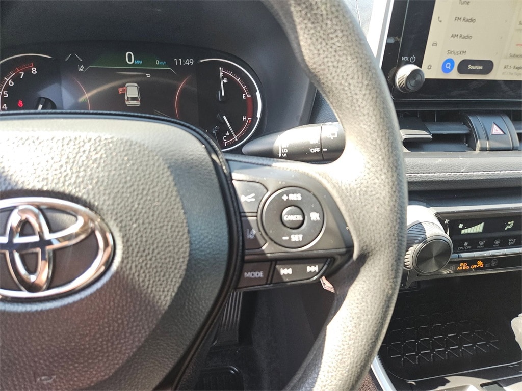 Thumbnail: 2025 Toyota RAV4 - 20