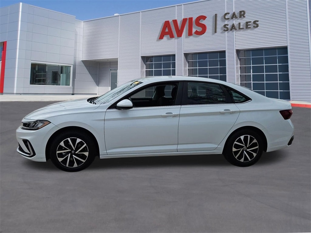 Thumbnail: 2025 Volkswagen Jetta - 2