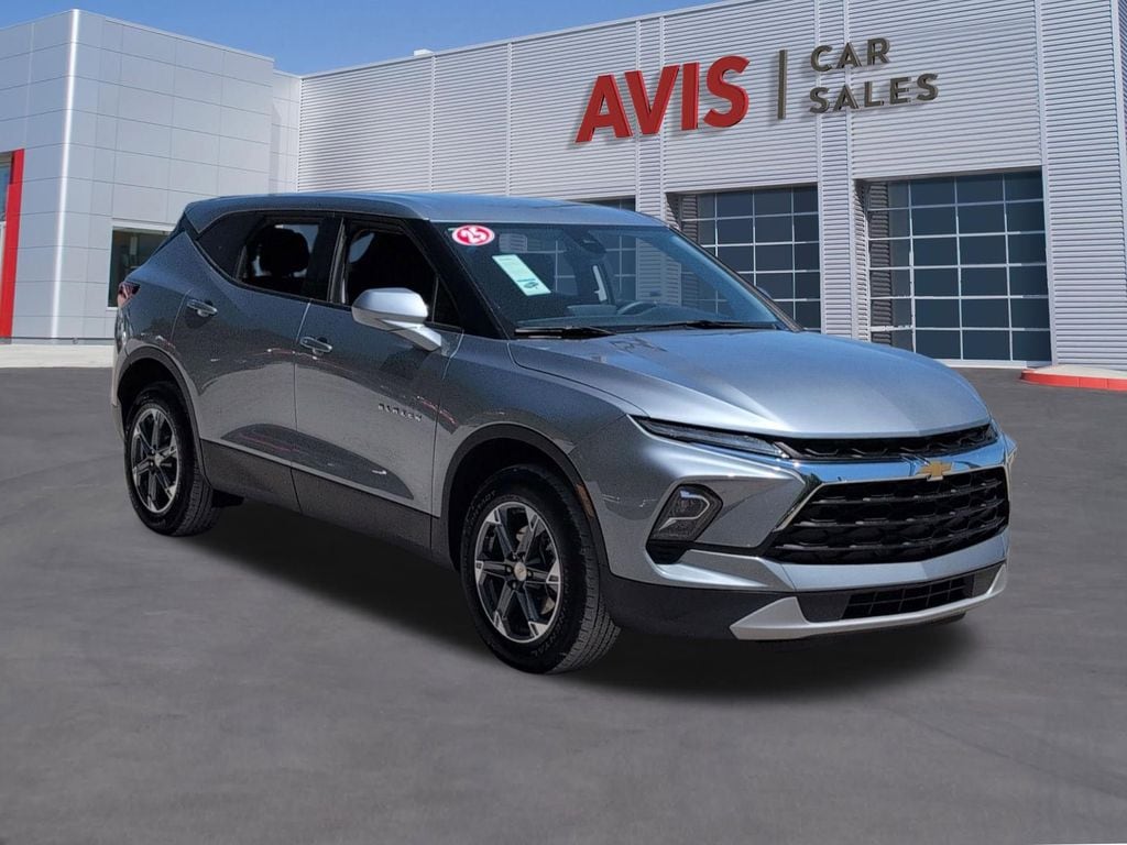 Thumbnail: 2025 Chevrolet Blazer - 3