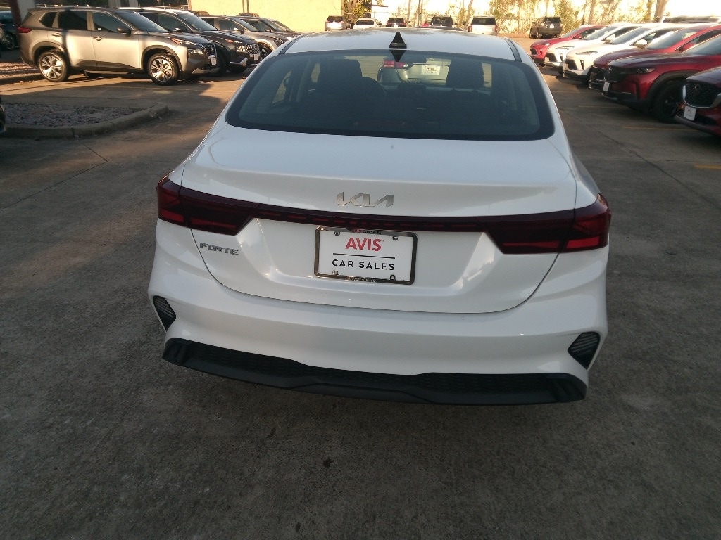 Thumbnail: 2024 Kia Forte - 6