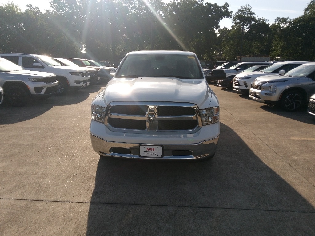 2023 RAM 1500 Classic SLT 2