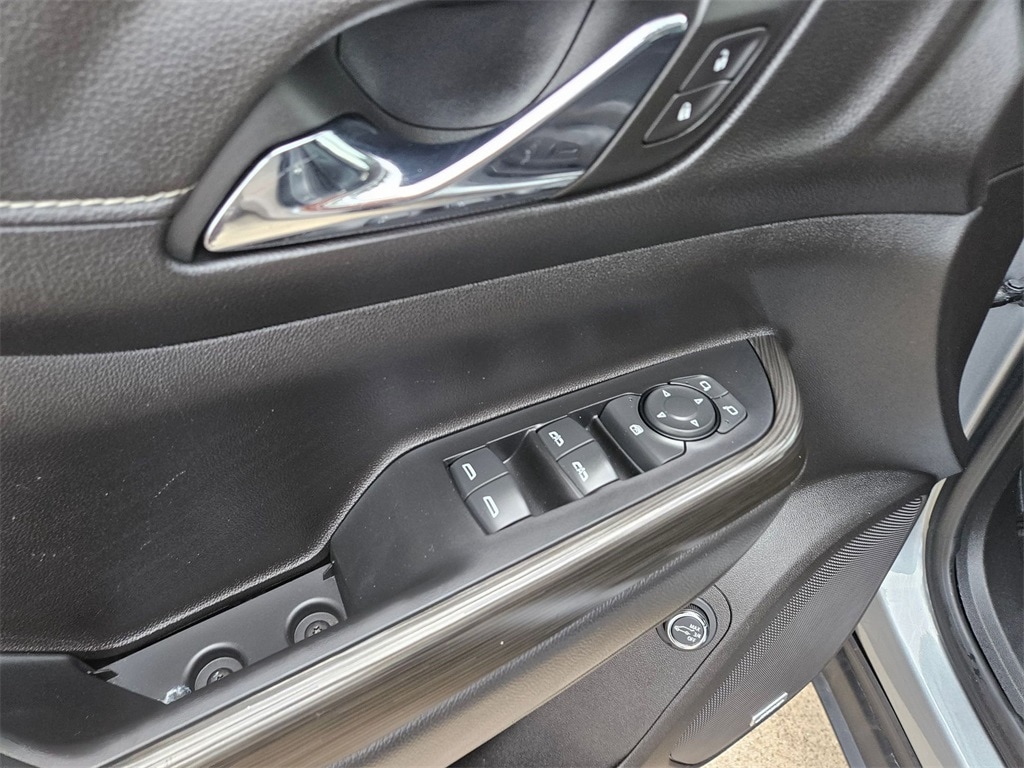 Thumbnail: 2023 GMC Acadia - 14