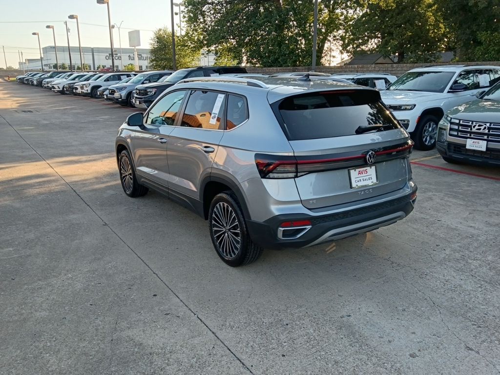 Thumbnail: 2025 Volkswagen Taos - 8
