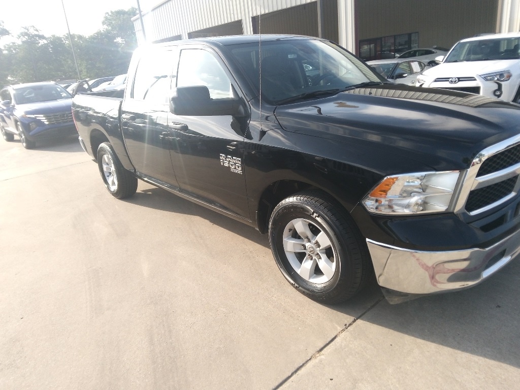 Thumbnail: 2023 RAM 1500 Classic - 8