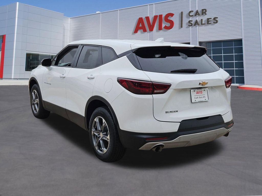 Thumbnail: 2025 Chevrolet Blazer - 3
