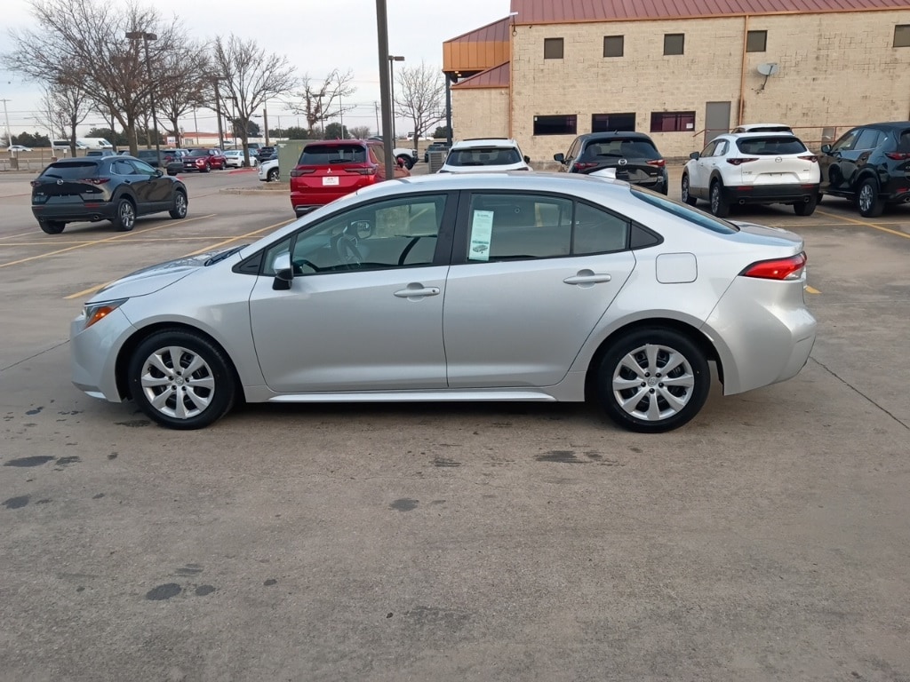 Thumbnail: 2024 Toyota Corolla - 8