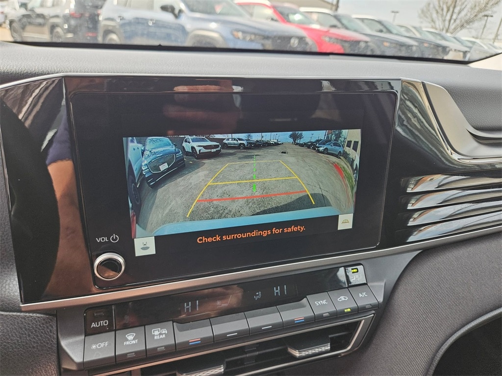 Thumbnail: 2025 Toyota Camry - 22