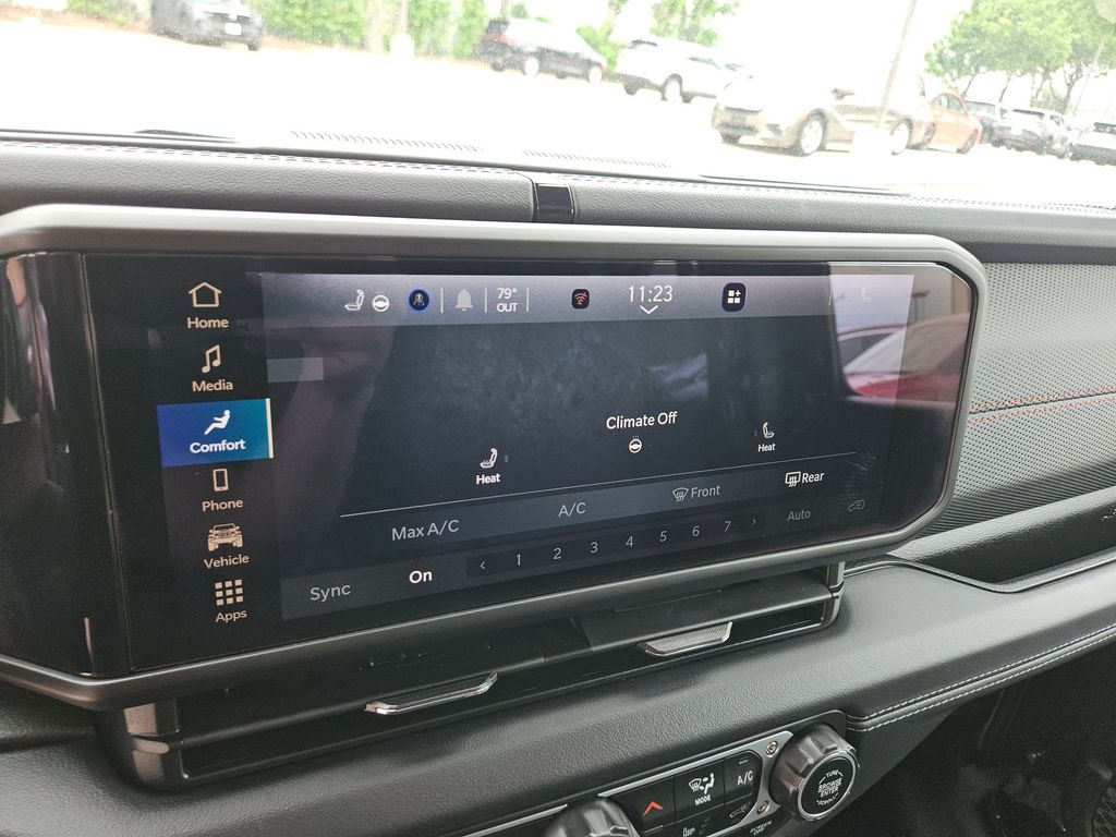 Thumbnail: 2025 Jeep Wrangler - 21