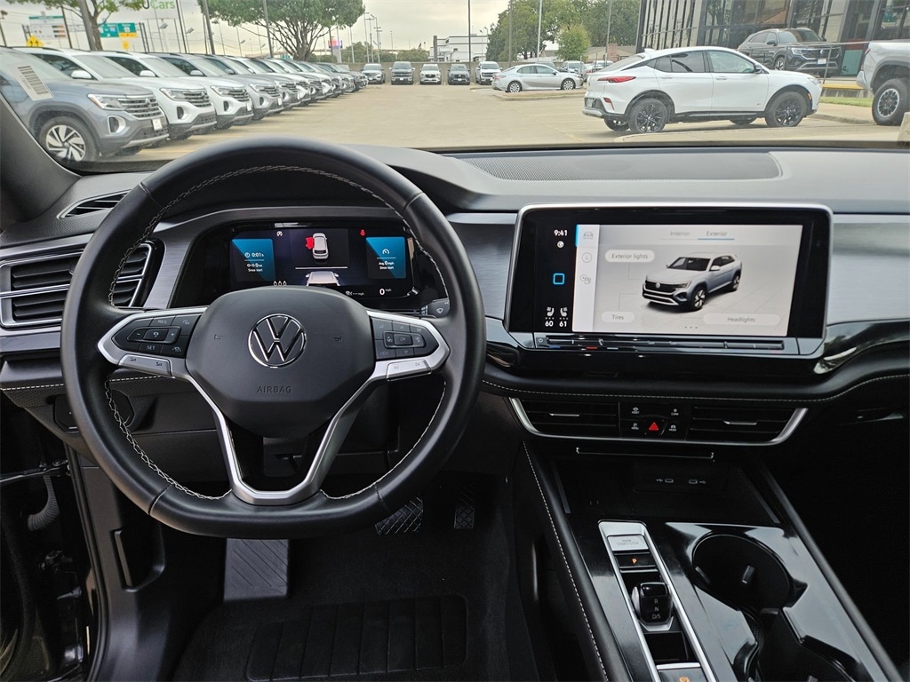 Thumbnail: 2025 Volkswagen Atlas - 16