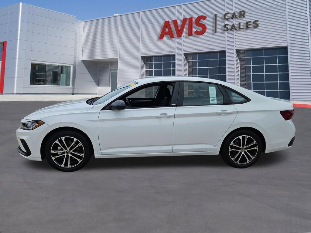Thumbnail: 2025 Volkswagen Jetta - 2