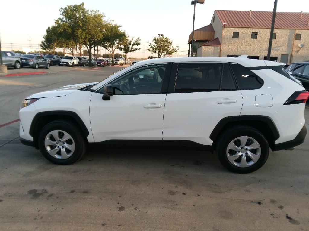 Thumbnail: 2025 Toyota RAV4 - 8