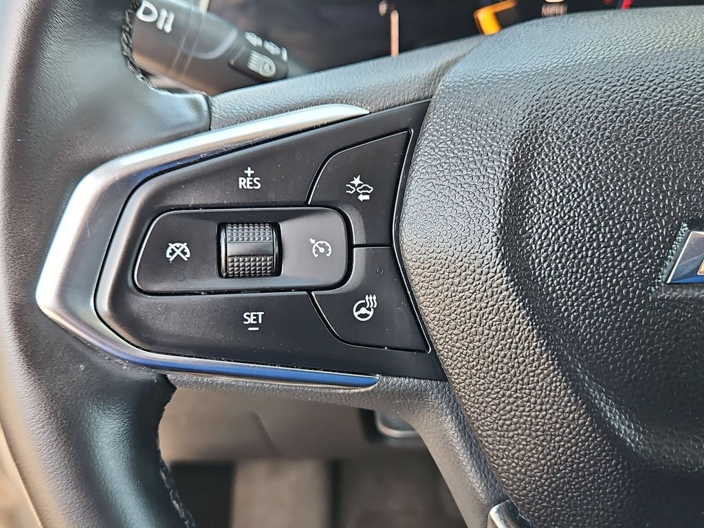 Thumbnail: 2025 Chevrolet Trax - 21