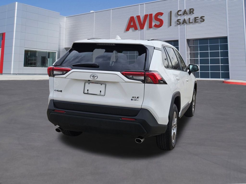 Thumbnail: 2025 Toyota RAV4 - 6