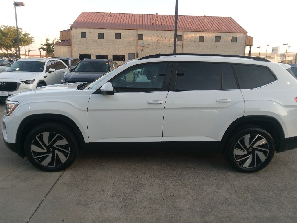 Thumbnail: 2025 Volkswagen Atlas - 4