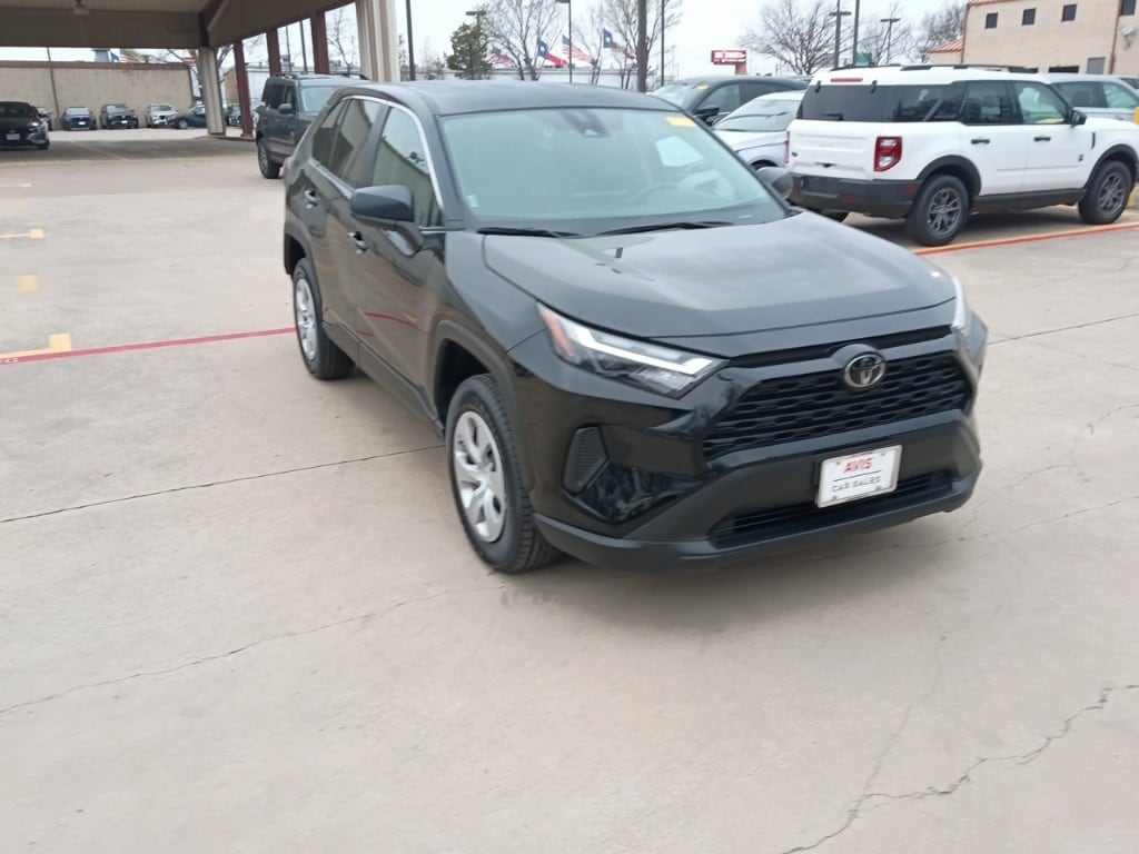 Thumbnail: 2025 Toyota RAV4 - 6