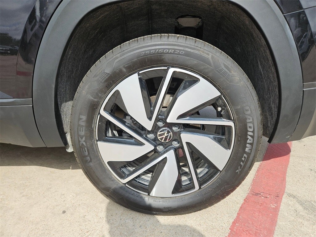 Thumbnail: 2025 Volkswagen Atlas - 25