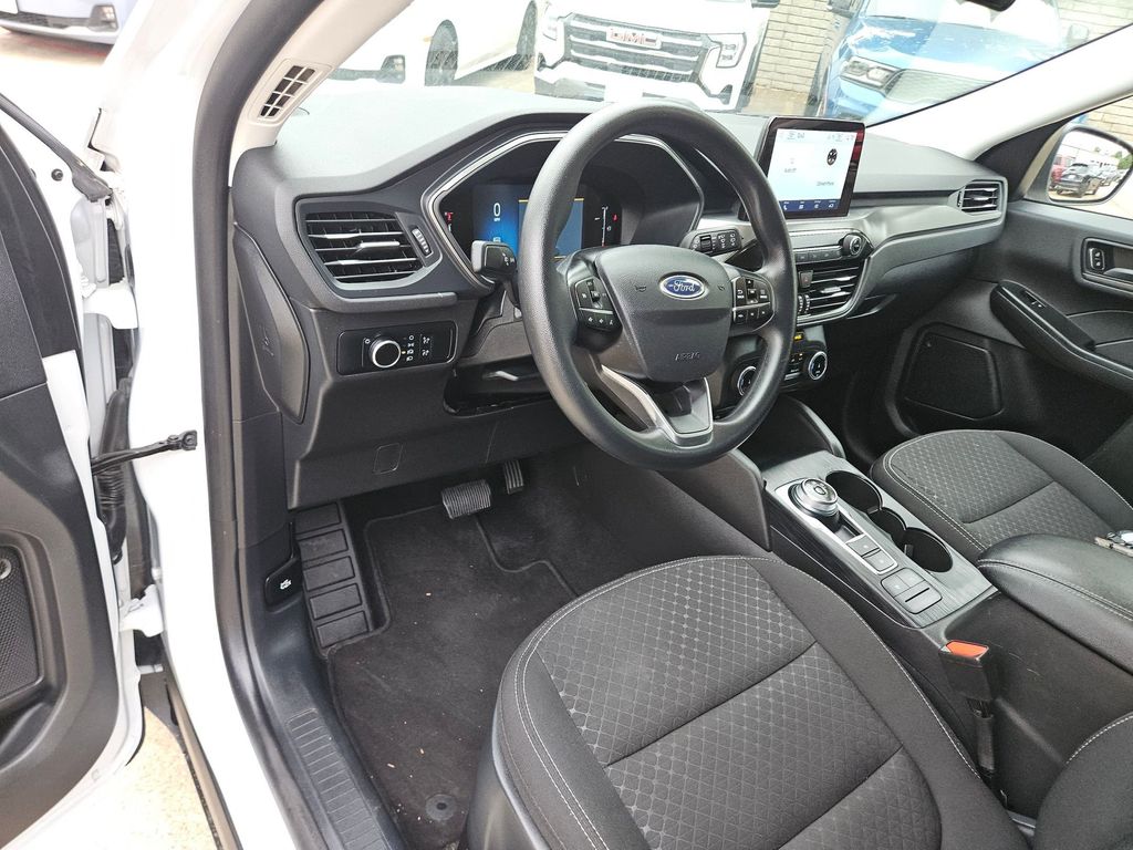 Thumbnail: 2025 Ford Escape - 13