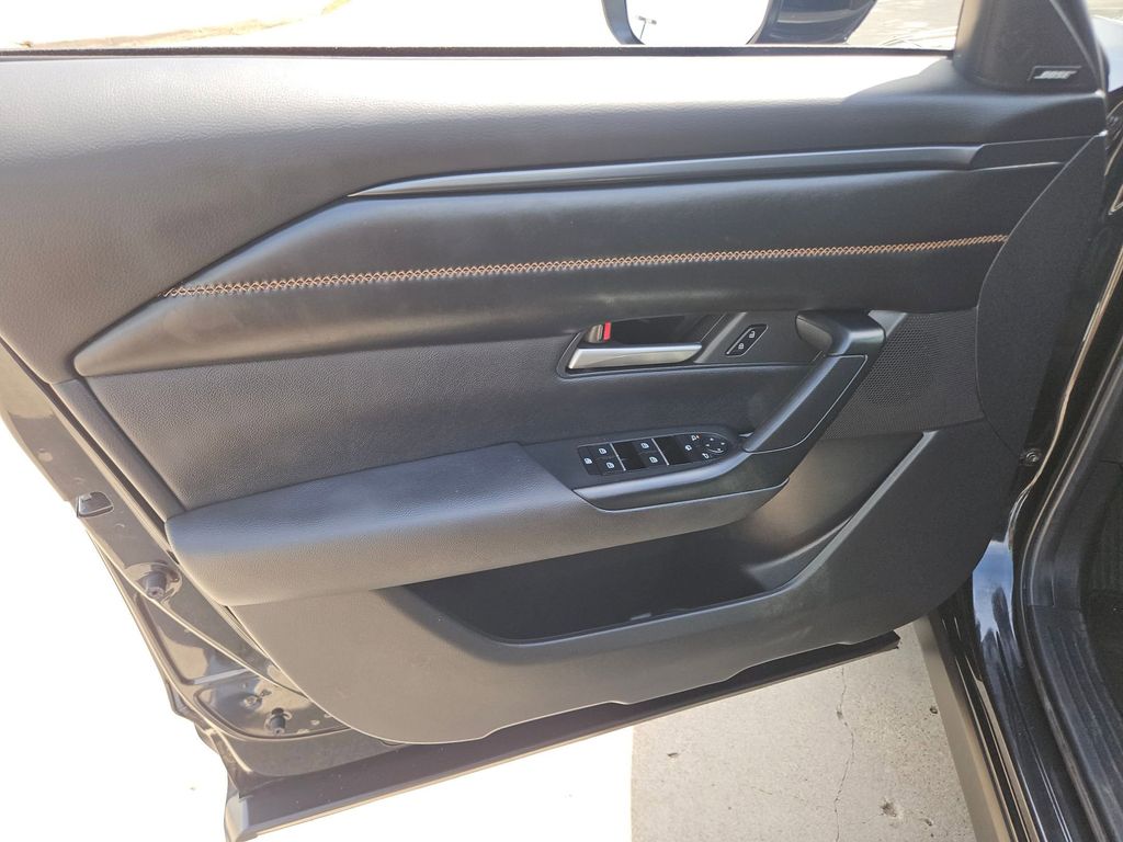 Thumbnail: 2025 Mazda CX-50 - 14